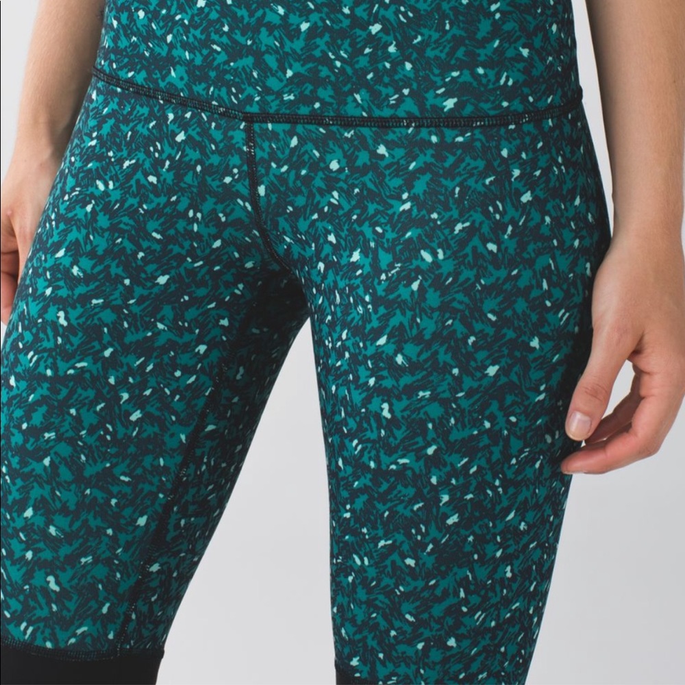 Vintage Lululemon Wunder Under Pant (Stirrup)